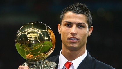 开云官方-哥伦比亚骑手安德烈亚·瓦尔加斯在2024年巴黎奥运会盛装舞步比赛中取得第20名，表现出色。