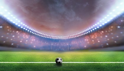 开云体育官方网站-是否应推动球队与老年球迷互动项目，球迷老龄化