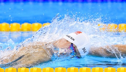 开云体育平台-中国足球的球员转会政策分析，中国足球转会窗口